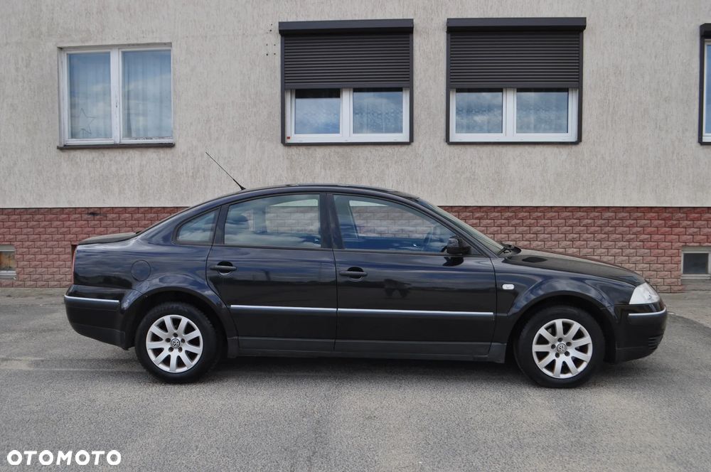 Volkswagen Passat 1.6 Comfortline - 4