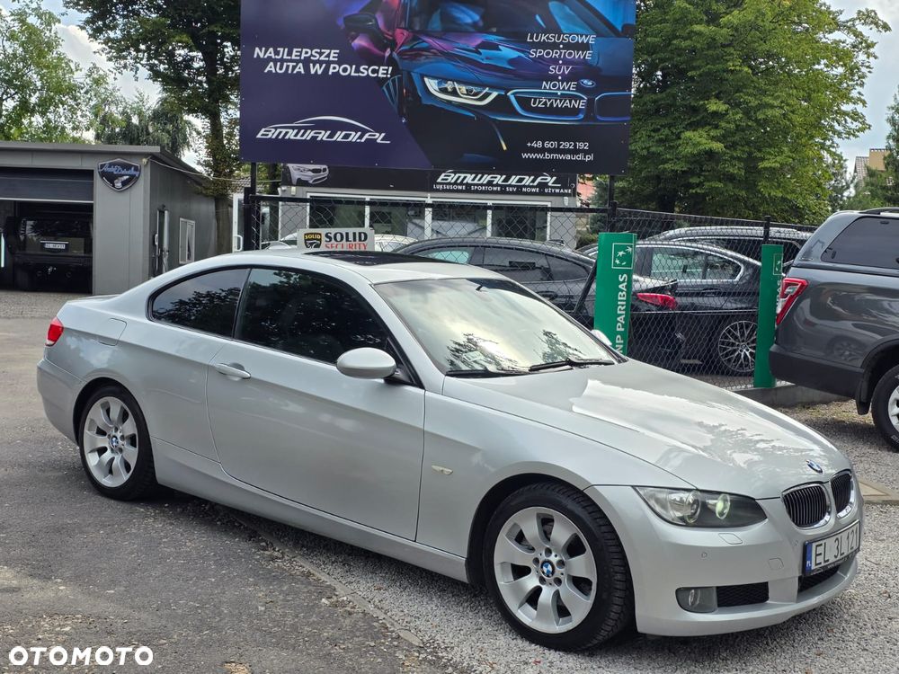 BMW Seria 3 325i - 4