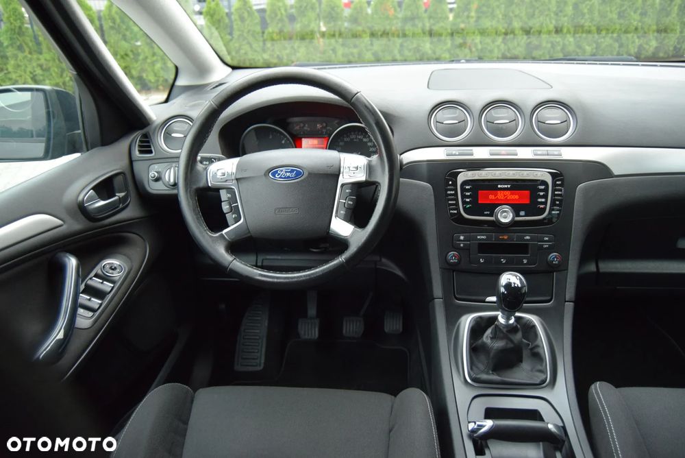 Ford S-Max 2.0 TDCi DPF Ambiente - 20