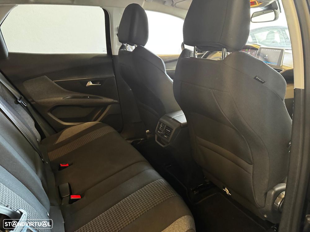 Peugeot 3008 PureTech 130 Stop & Start GPF EAT8 Active Pack - 16