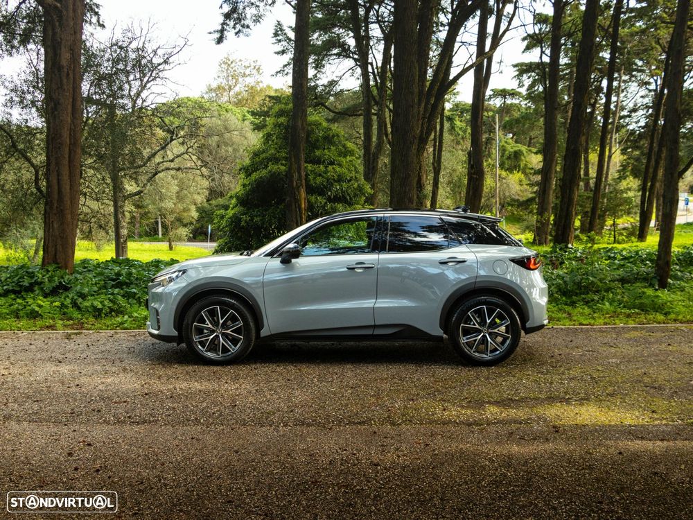 Lexus LBX Emotion - 3