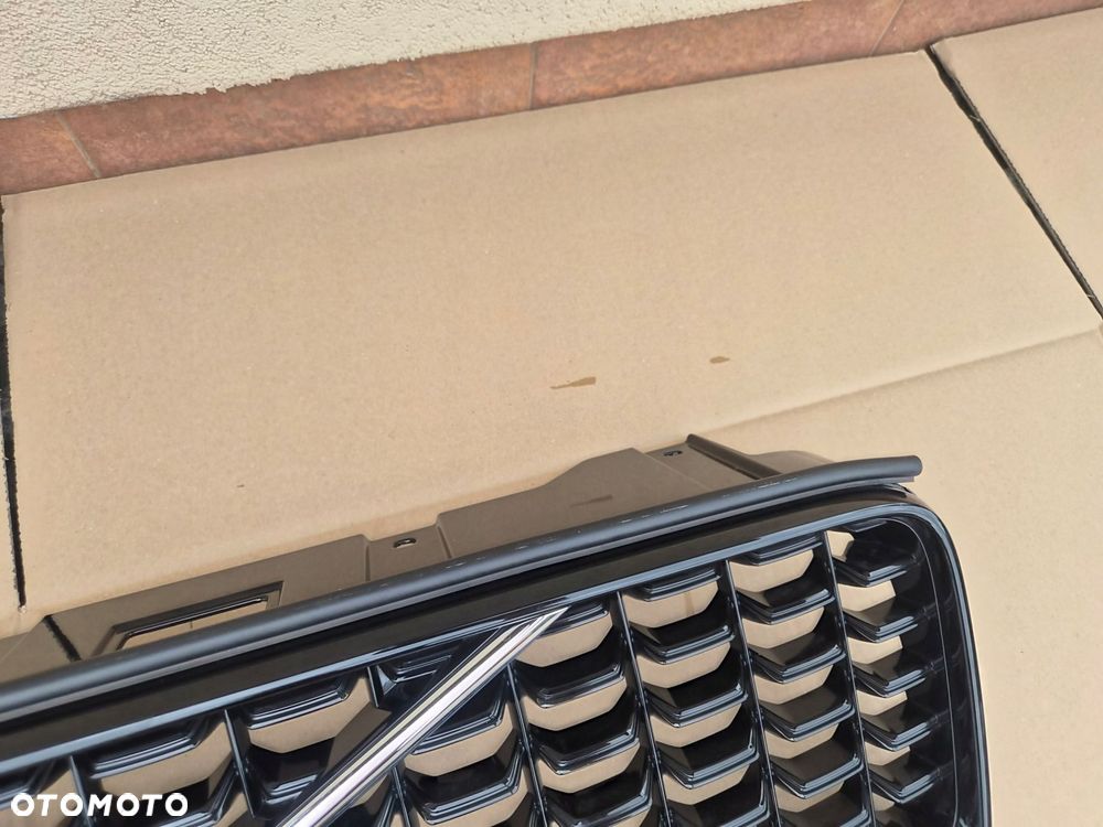 grill atrapa volvo xc60 ii r design lift oryginał - 7
