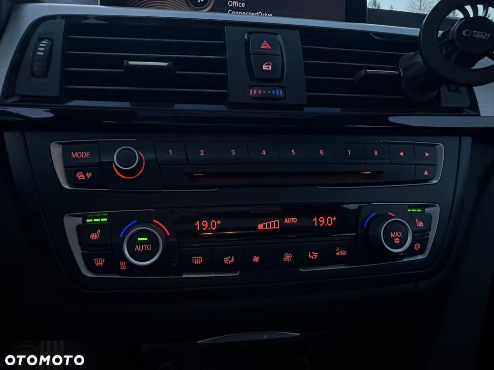 BMW Seria 3 - 12