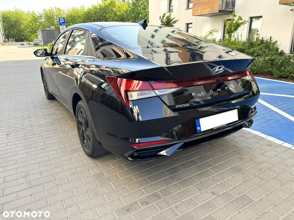Hyundai Elantra 1.6 Smart CVT - 10