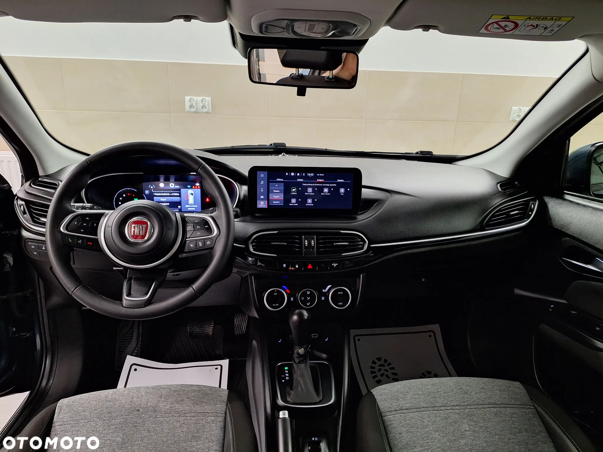 Fiat Tipo 1.5 Hybrid Cross DCT - 24