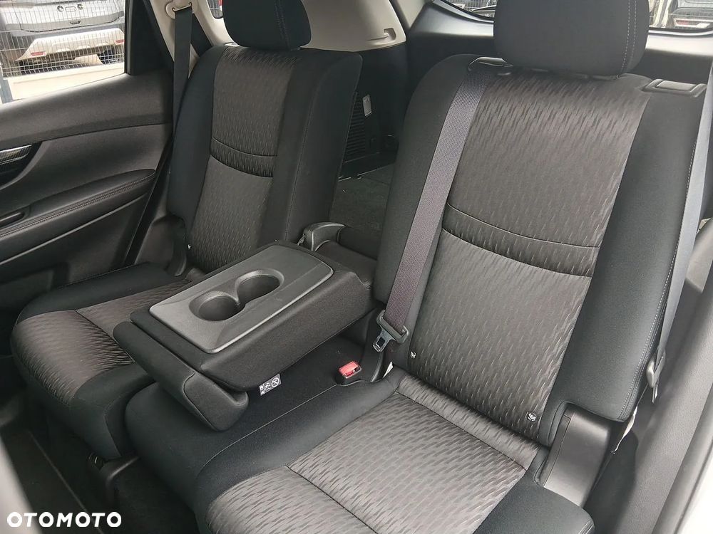 Nissan X-Trail 1.3 DIG-T N-Design 2WD DCT - 25