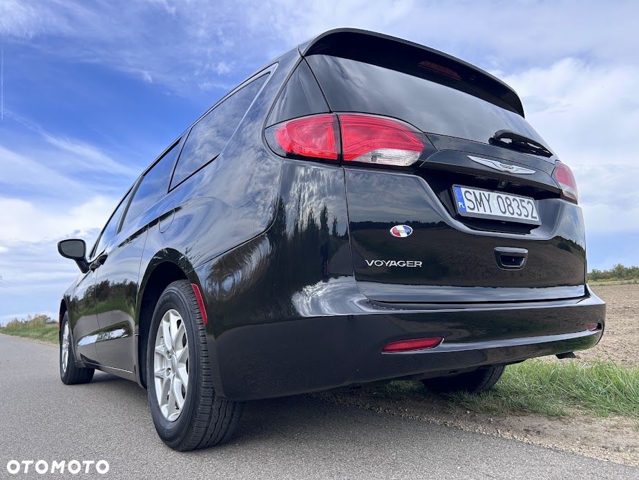 Chrysler Pacifica - 31