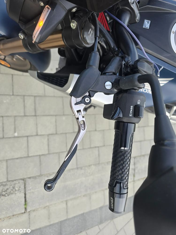 Honda CB - 3