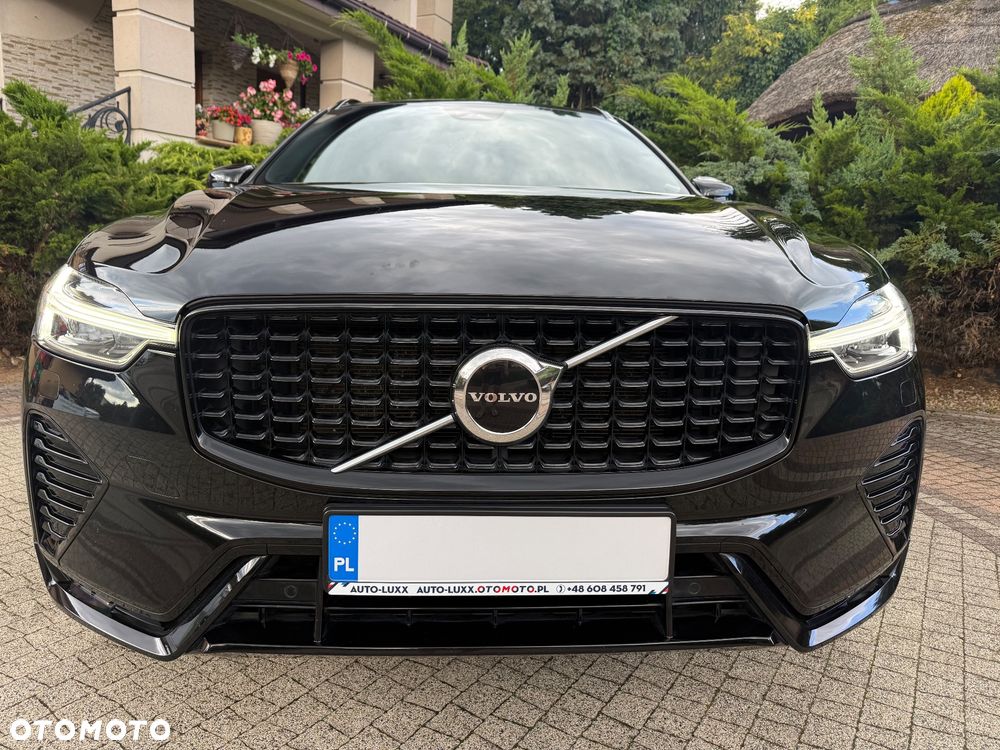 Volvo XC 60 B4 B Plus Dark - 21