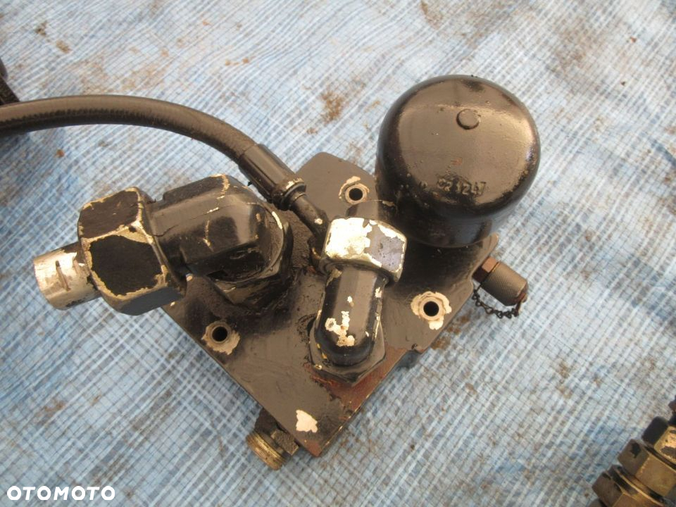 Sekcja hydrauliczna BOSCH blok zawór Case CVX130 New Holland NH Steyr - 4