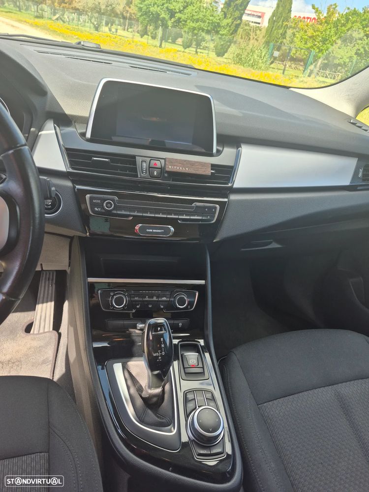 BMW 216 Gran Tourer d Aut. Luxury Line - 12