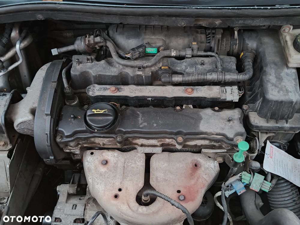 Citroën C4 1.4 16V Equilibre - 9