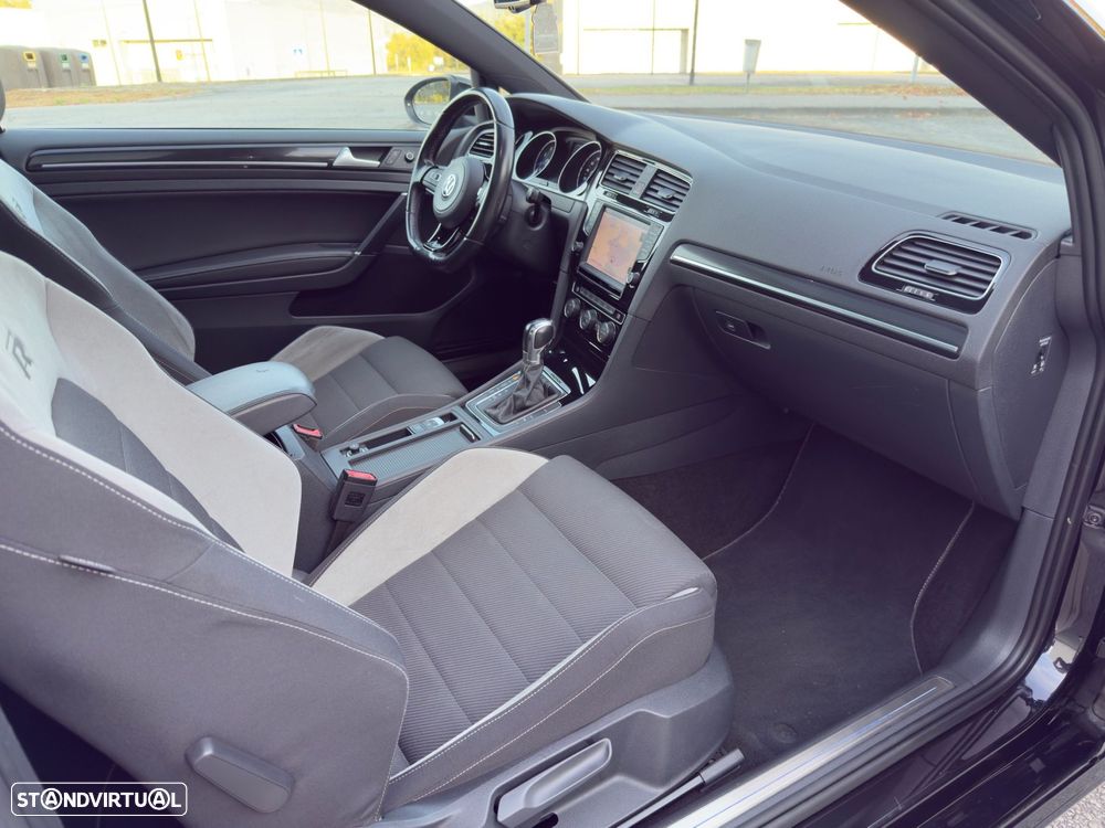 VW Golf R 4Motion BlueMotion DSG - 25
