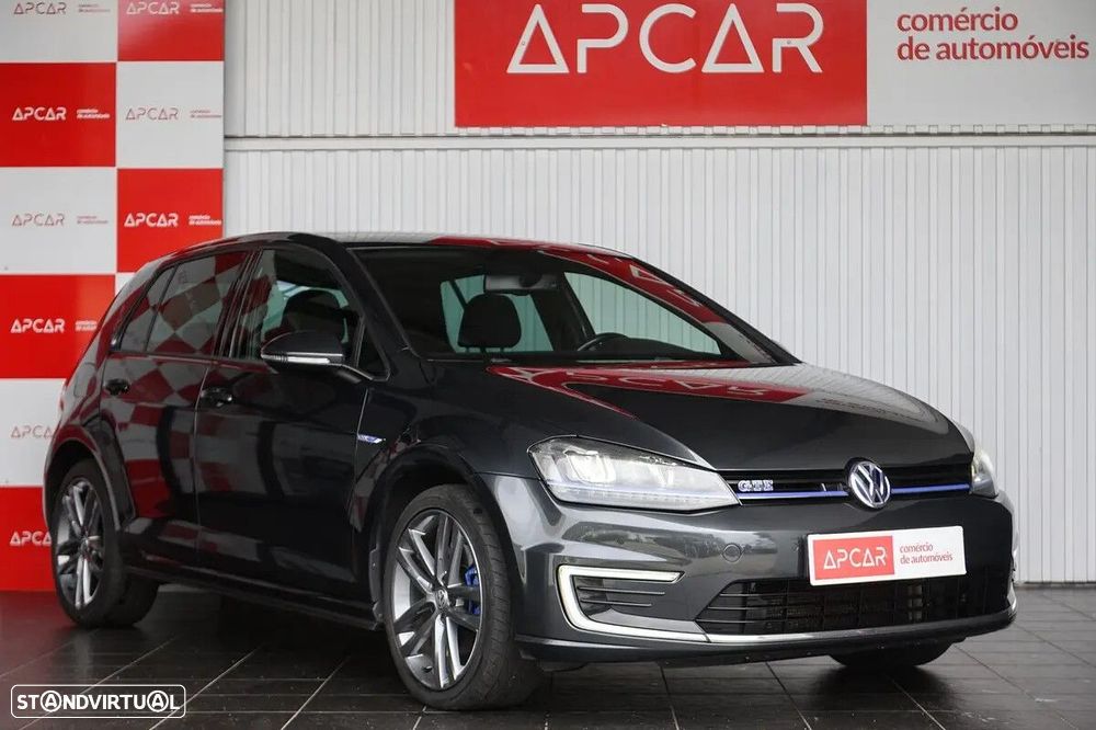 VW Golf 1.4 GTE Plug-In-Hybrid DSG - 2