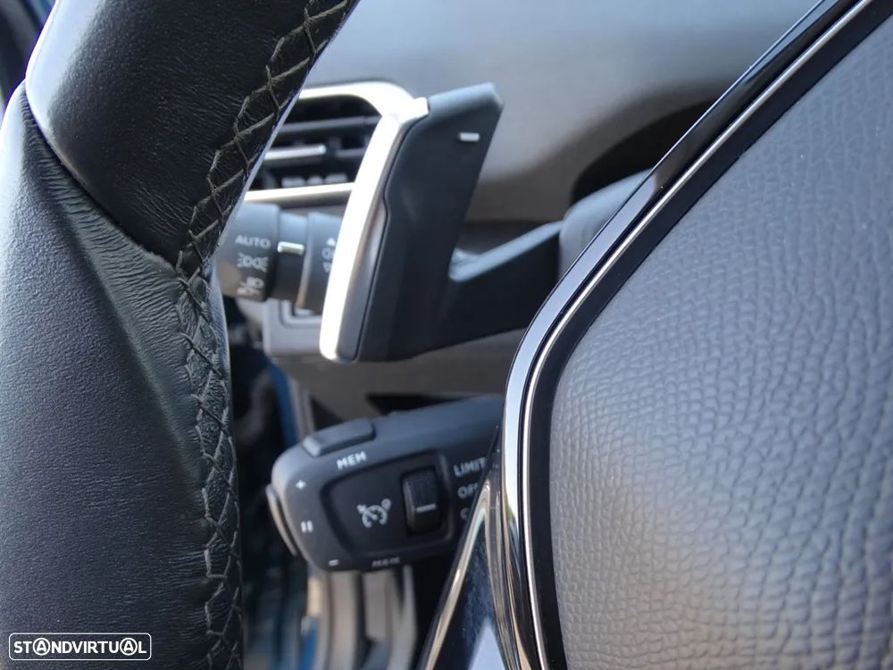 Peugeot 3008 1.6 Hybrid Allure e-EAT8 - 16