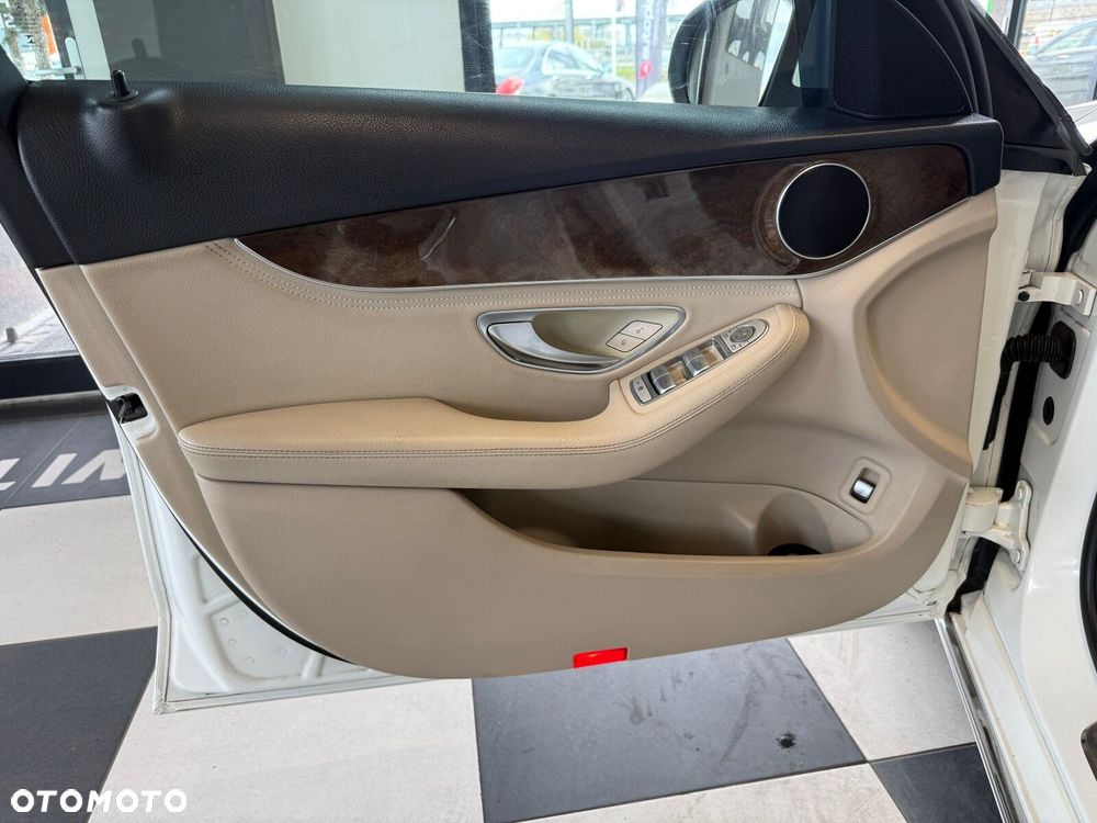 Mercedes-Benz Klasa C - 19