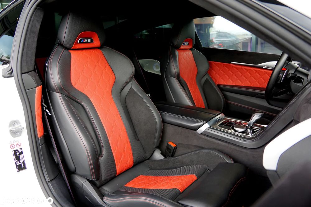 BMW M8 - 24