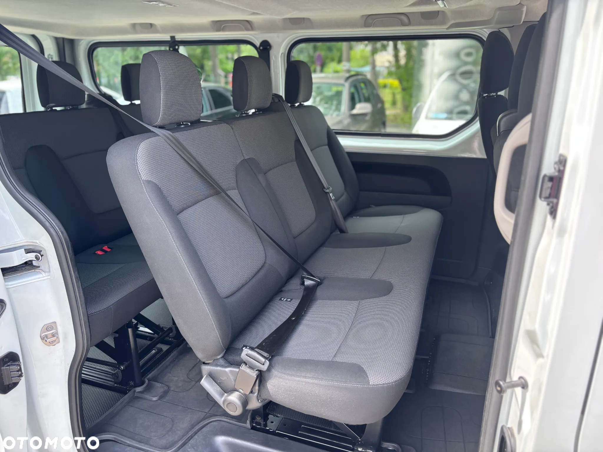 Renault Trafic - 15