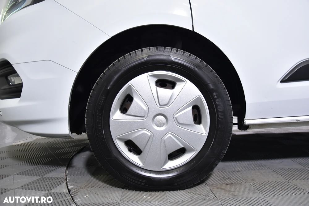 Ford Transit Custom - 13