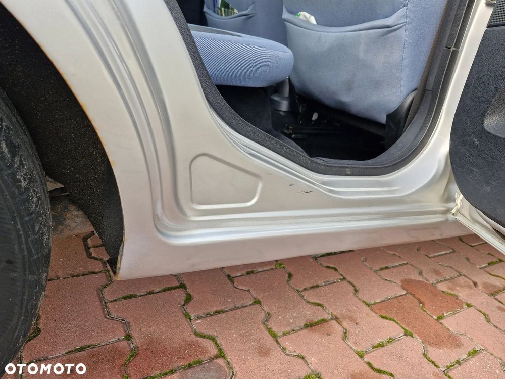 Ford Fiesta 1.4 - 10