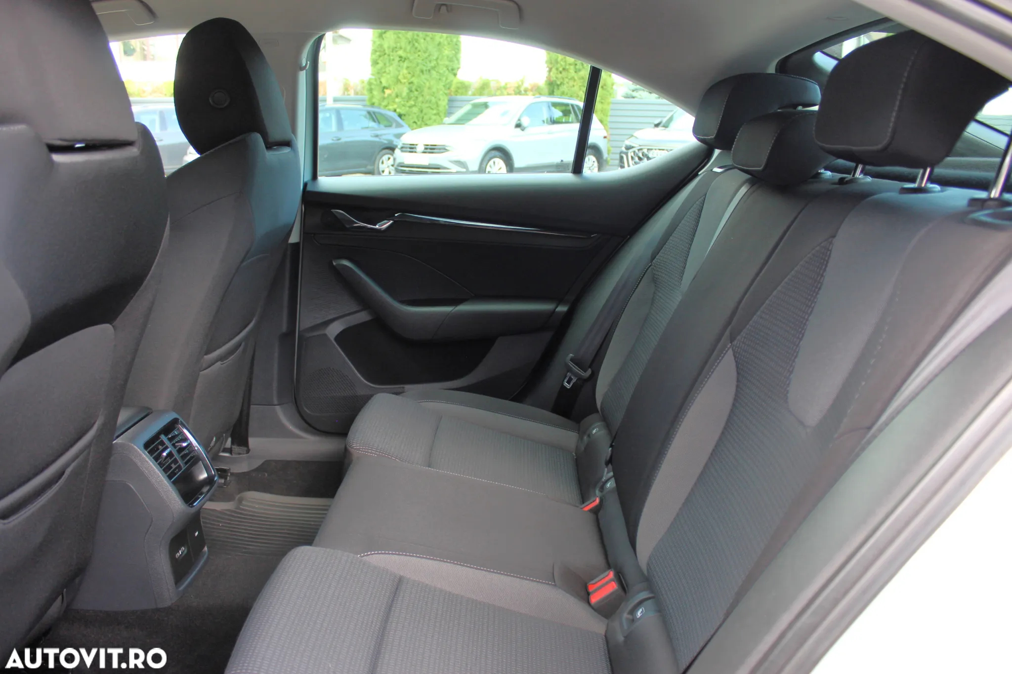 Skoda Octavia 1.5 TSI Ambition - 14