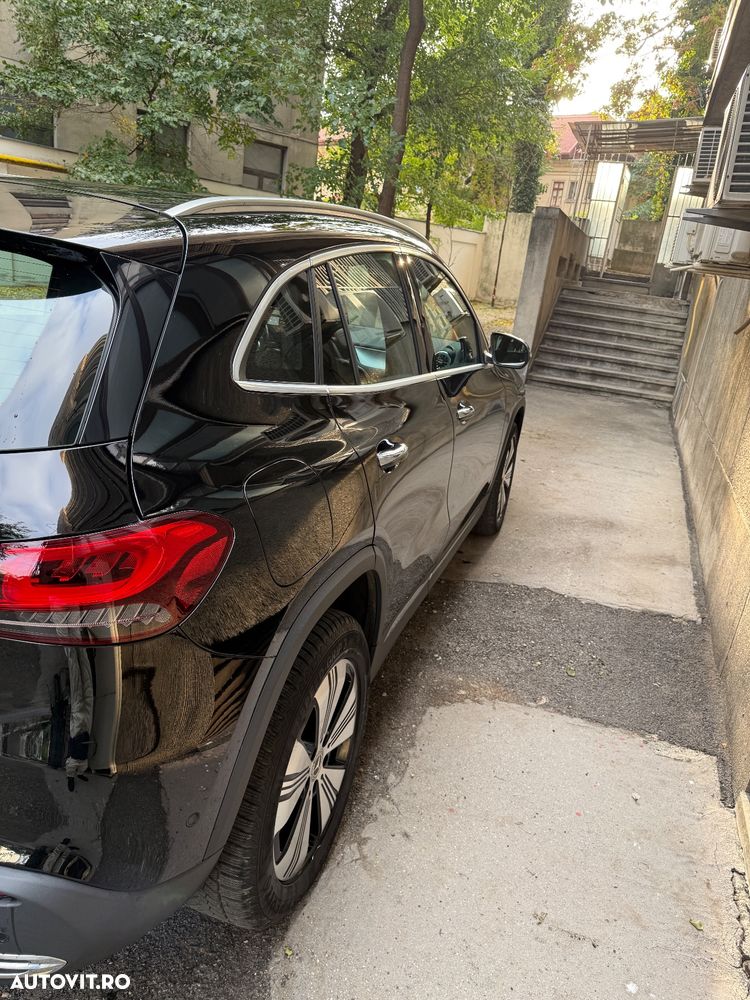 Mercedes-Benz EQA 300 4MATIC - 9