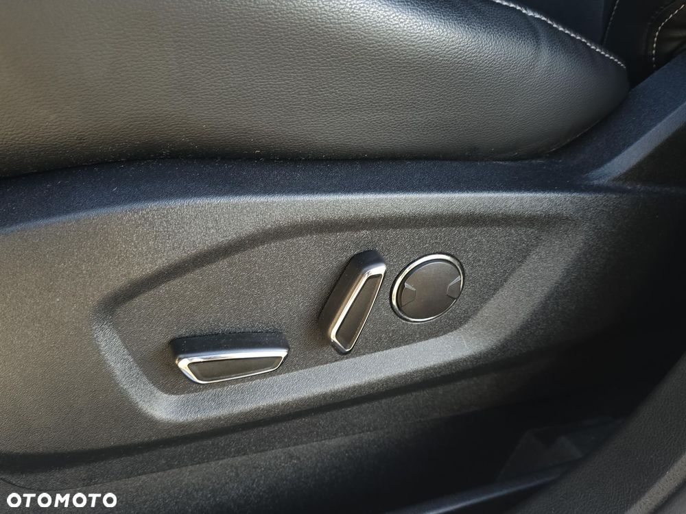 Ford S-Max 2.0 EcoBlue Titanium - 15