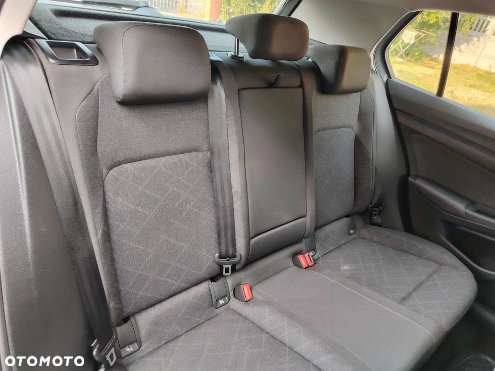 Volkswagen Golf 1.5 TSI EVO Life - 37