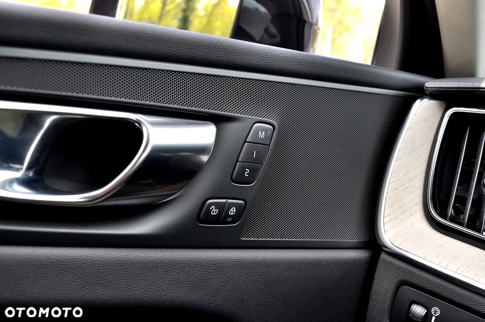 Volvo XC 60 B4 D Geartronic Inscription - 19