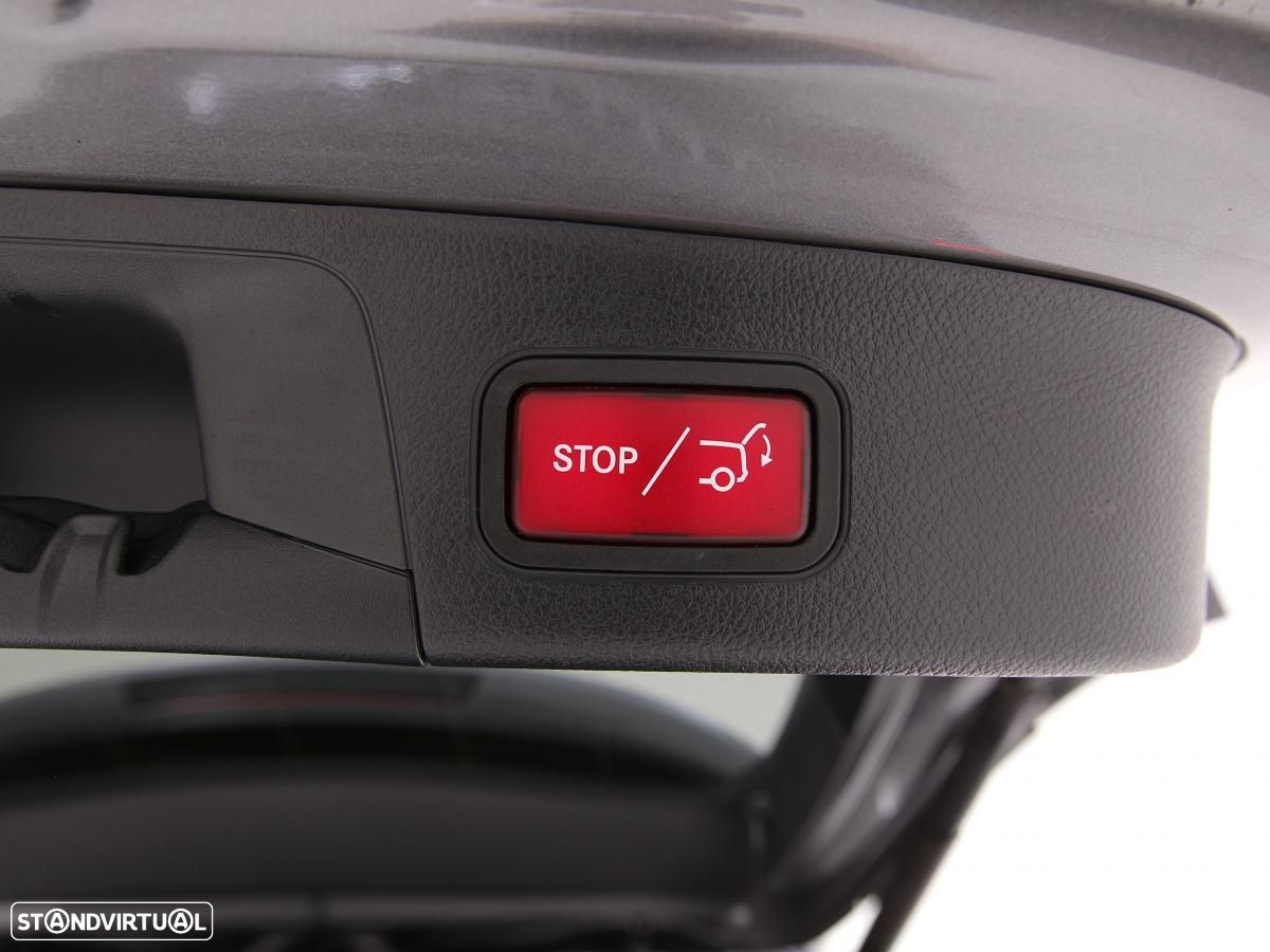 Mercedes-Benz GLA 200 d Progressive - 14
