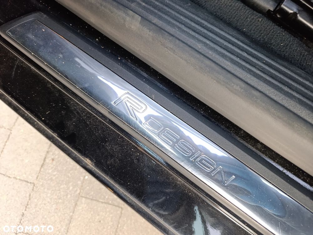 Volvo V40 D2 Drive-E SCR R-Design Momentum - 17