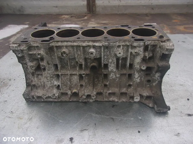 BLOK GOŁY B5254S 2.4 B 20V VOLVO V70 S70 C70 850 - 2