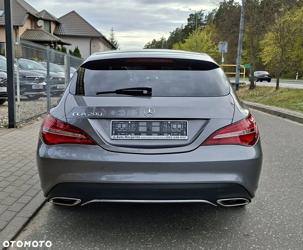 Mercedes-Benz CLA - 35