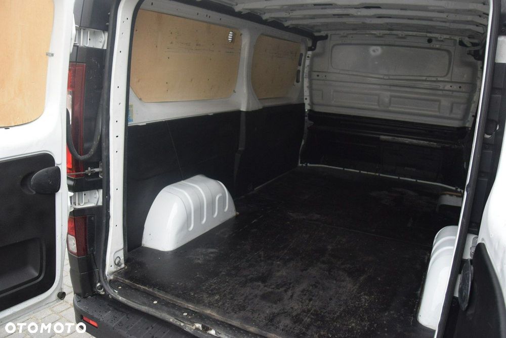 Opel Vivaro - 18
