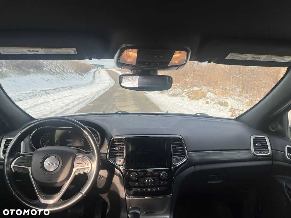 Jeep Grand Cherokee - 19