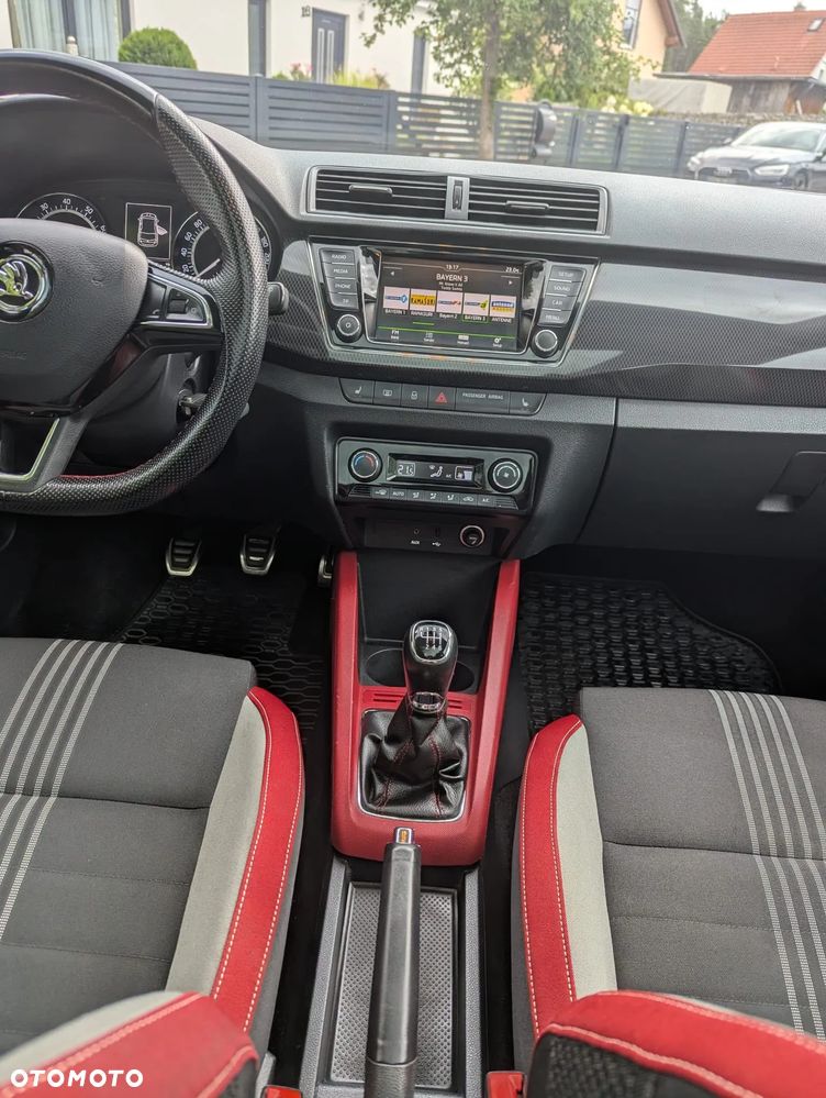 Skoda Fabia 1.2 TSI Monte Carlo - 11