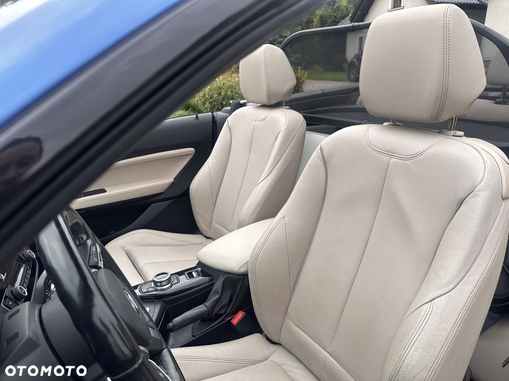 BMW Seria 2 220i - 8