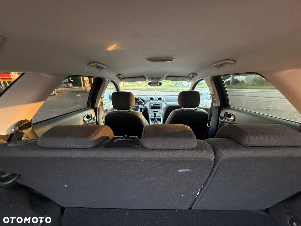Ford Mondeo 2.0 TDCi Ghia - 20
