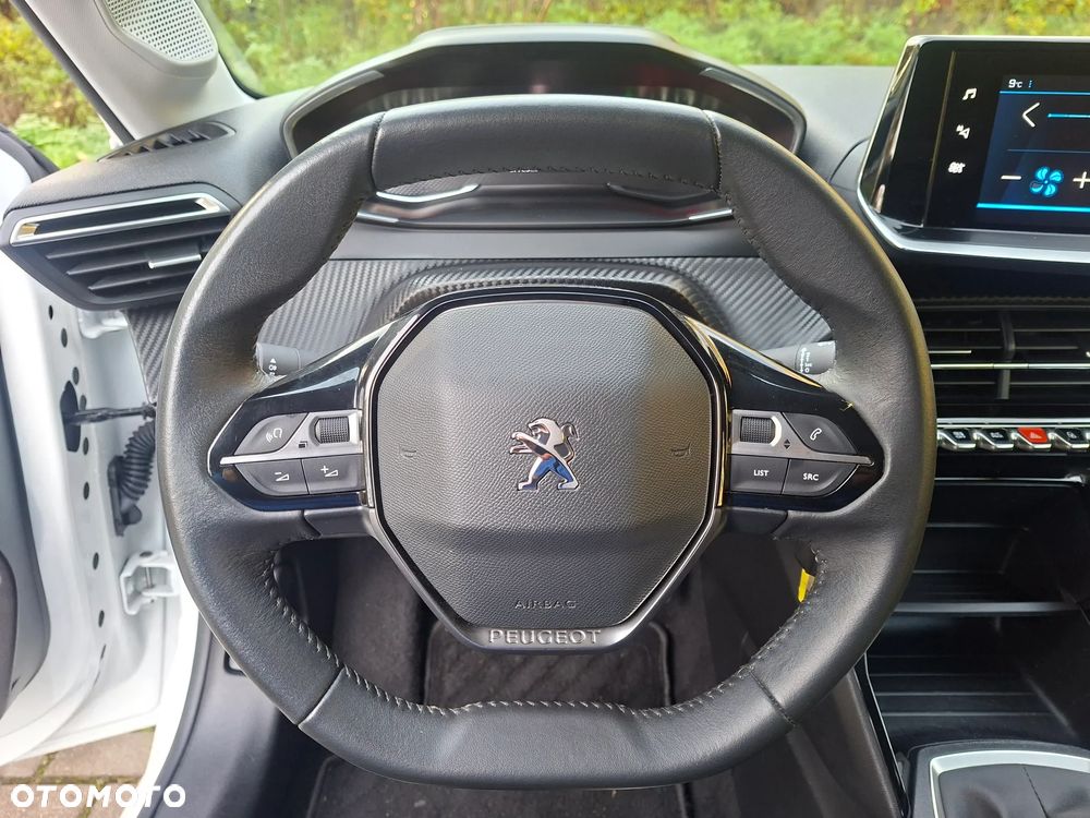 Peugeot 208 1.2 PureTech Active S&S - 11