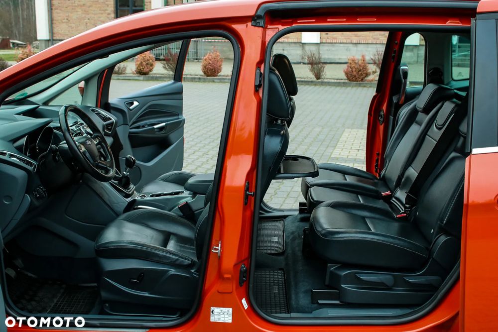 Ford Grand C-MAX 2.0 TDCi Champions Edition - 26