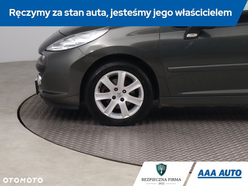 Peugeot 207 - 16