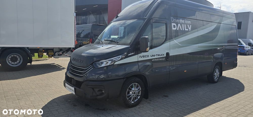 Iveco W CENIE PRZEGLĄDY EKSPOATACYJNE 4 LATA lub 300 000 km !!! - 4