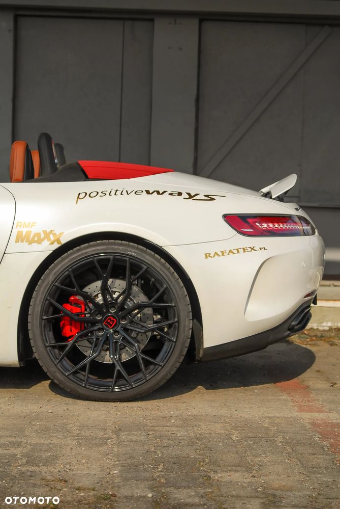 Mercedes-Benz AMG GT - 16