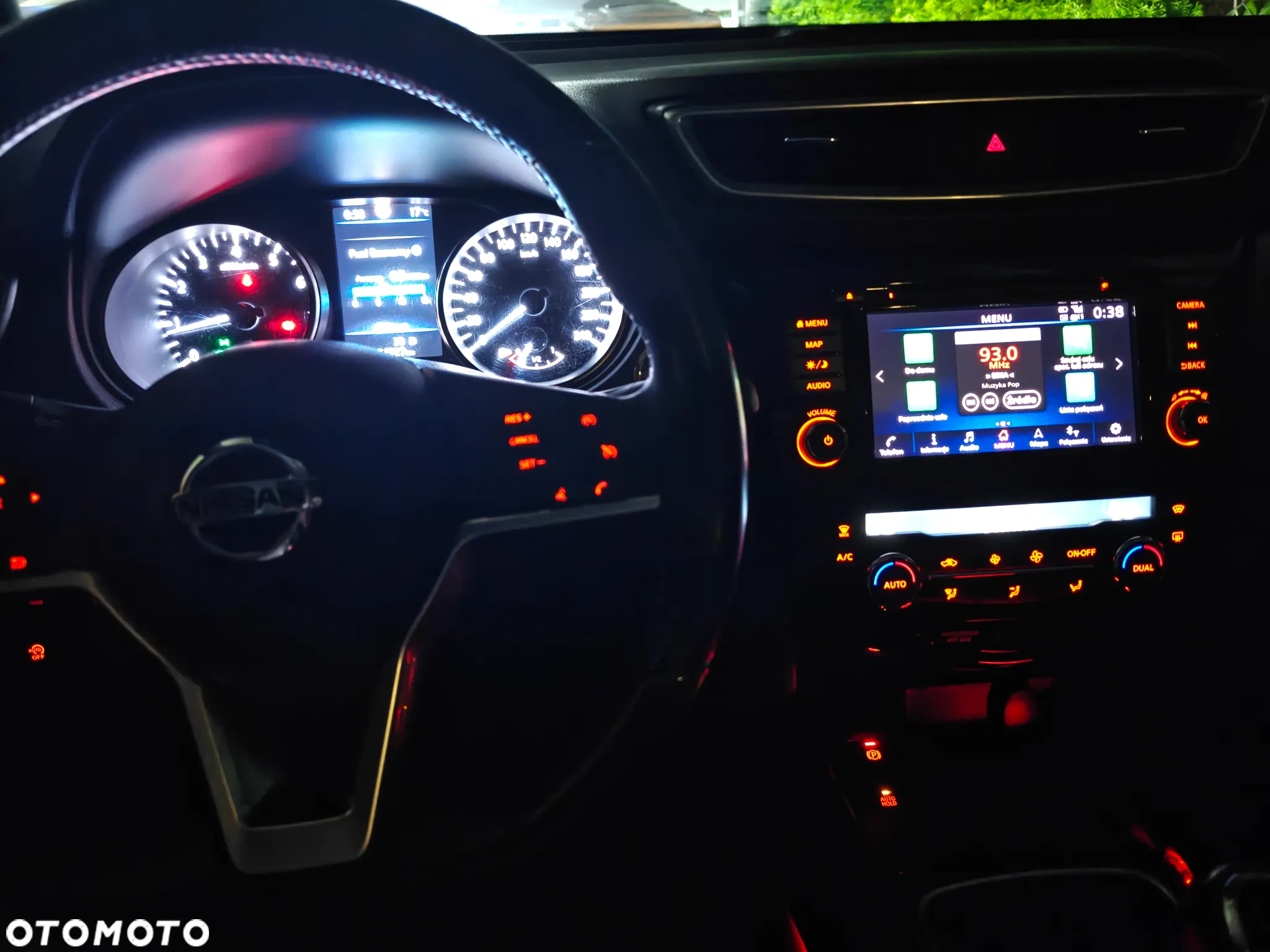 Nissan Qashqai 1.3 DIG-T N-Connecta DCT - 4