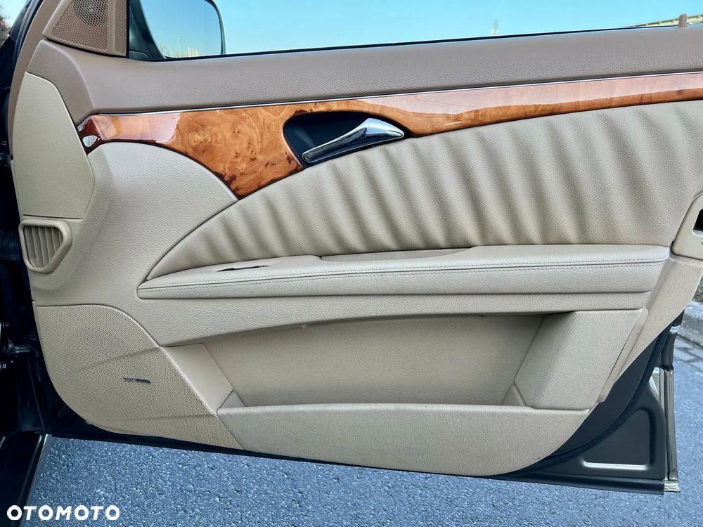 Mercedes-Benz Klasa E - 31