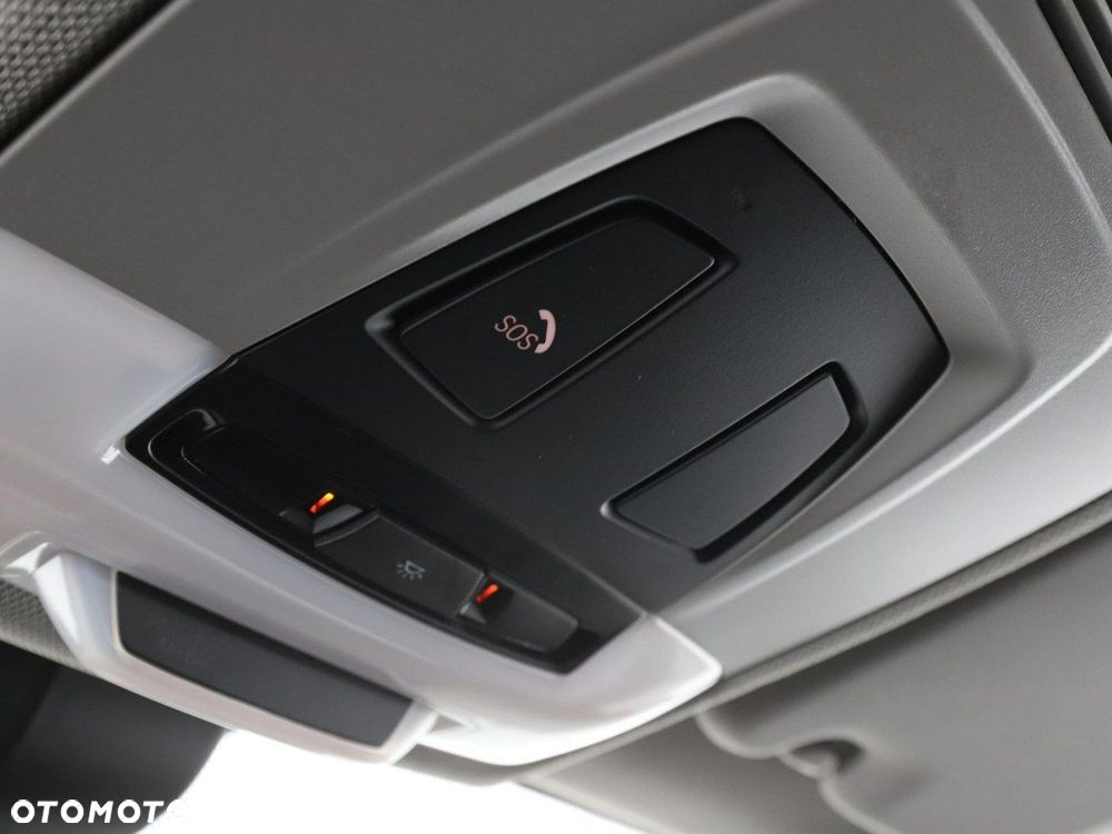 BMW X1 xDrive18d Advantage - 34