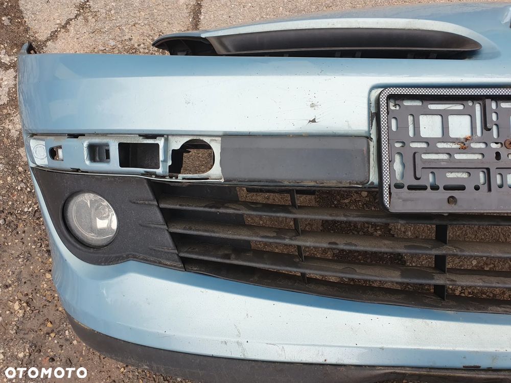 Zderzak przedni Przód Renault Clio III 8200681732 KOD LAKIERU TERNK - 9