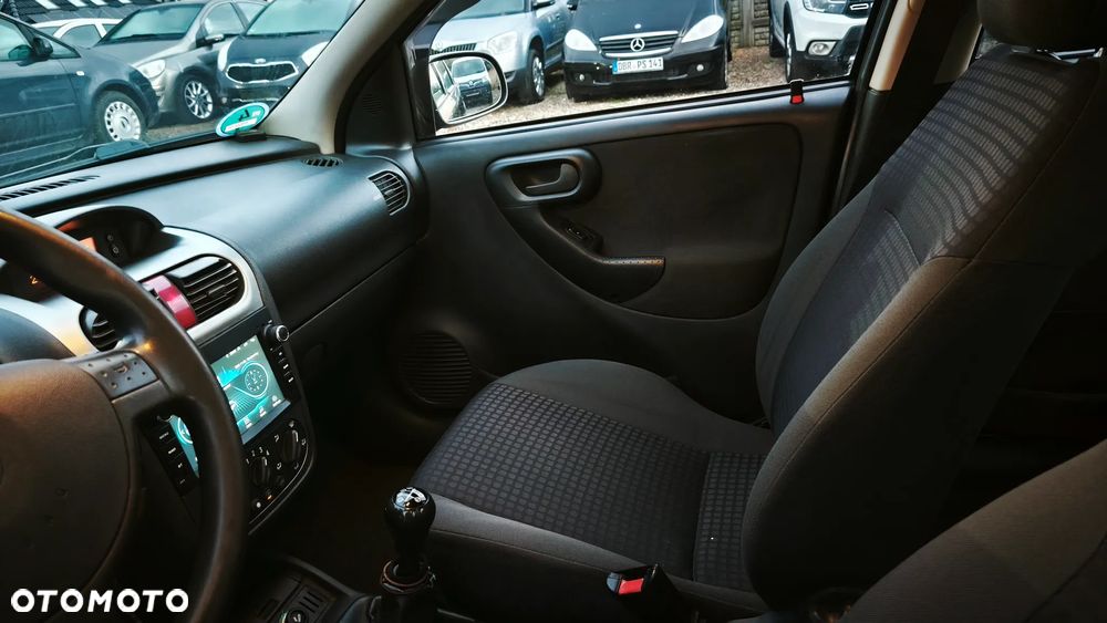 Opel Corsa 1.2 16V - 17