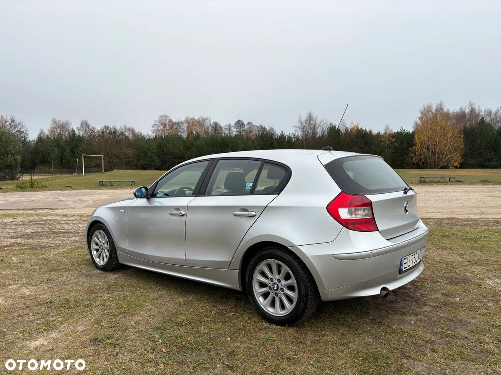 BMW Seria 1 116i - 15
