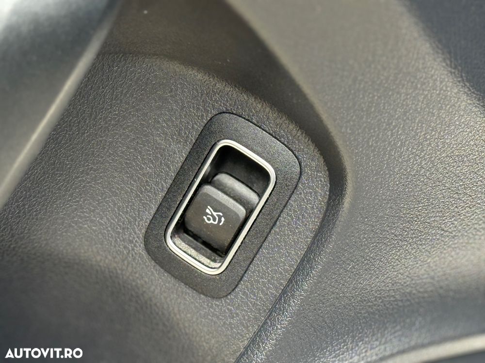 Mercedes-Benz A 180 d Sedan 8G-DCT - 14